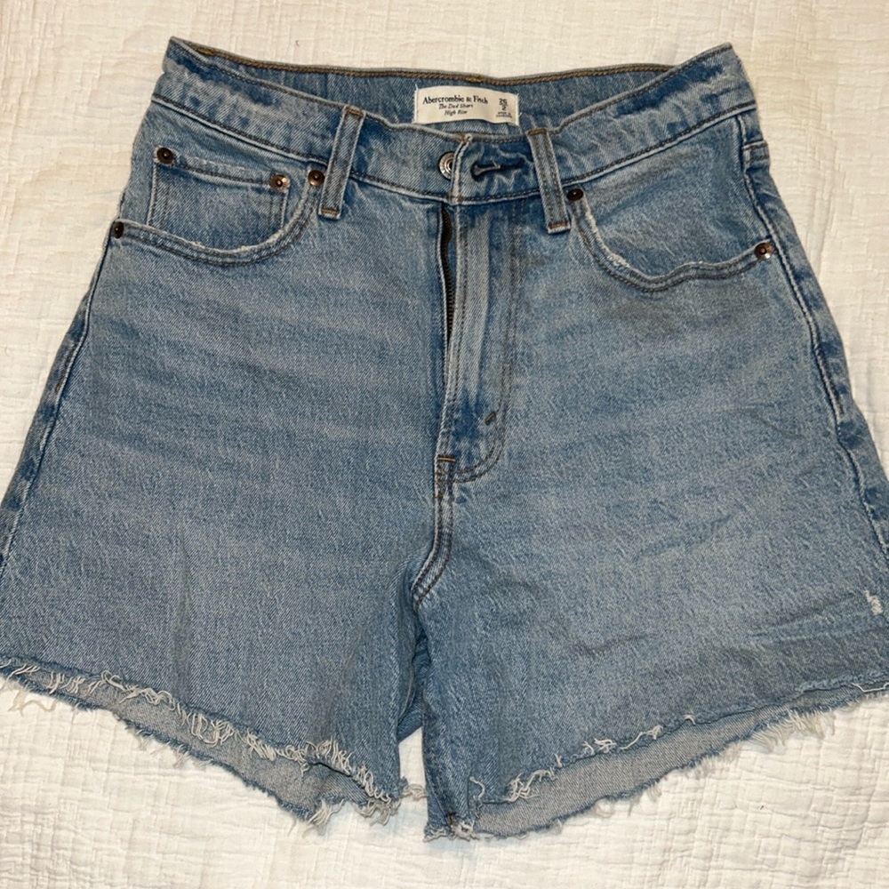 Curve love Abercrombie jean shorts